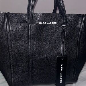 Marc Jacobs Elegant Black Tote